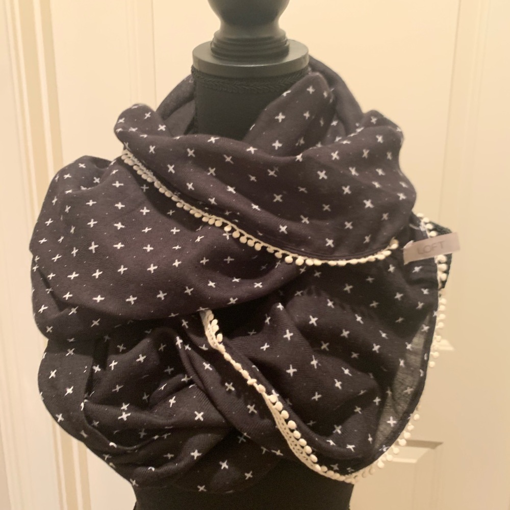 Loft infinity scarf